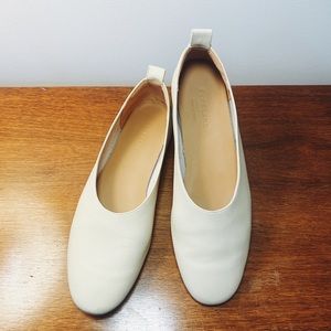 Everlane day glove flat - Cream - size 8